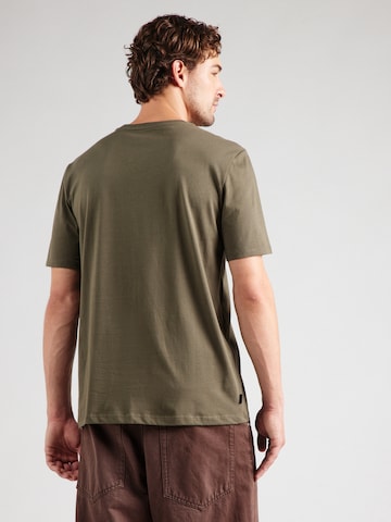 Tricou de la TIMBERLAND pe verde