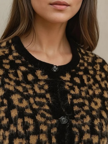Hiccup Strickjacke in Braun