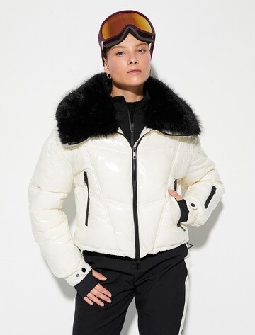 Koton Winterjas in Beige: voorkant