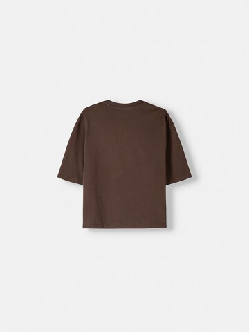 Bershka T-shirt i brun