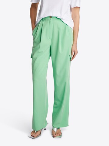 Rich & Royal Lużny krój Spodnie w kolorze zielony: przód
