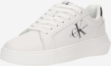 Calvin Klein Jeans Sneakers in White: front