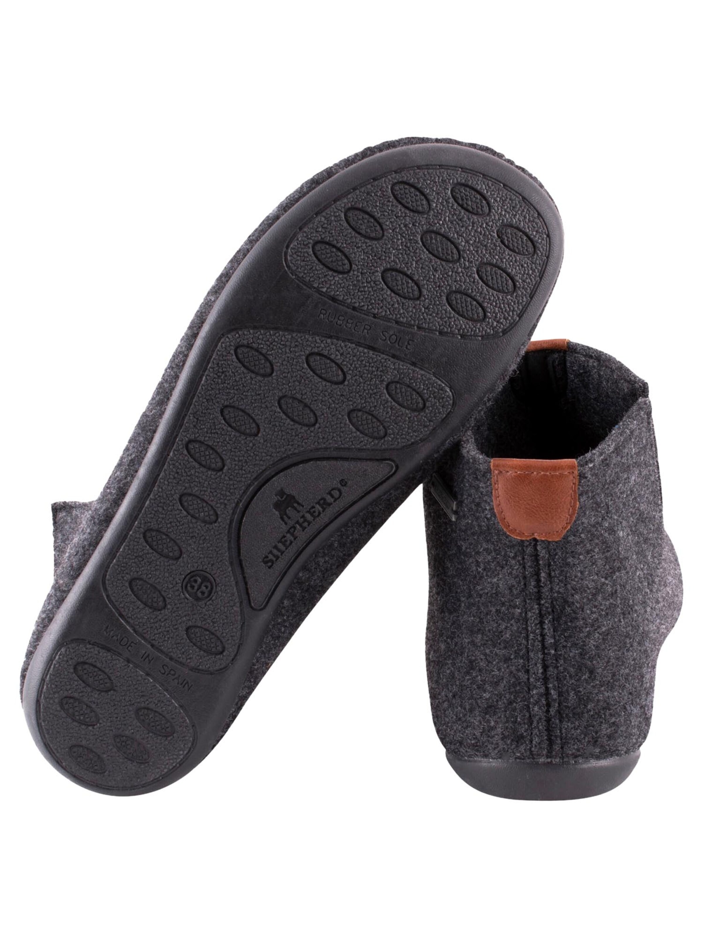 SHEPHERD Mules 'Erik' in Black