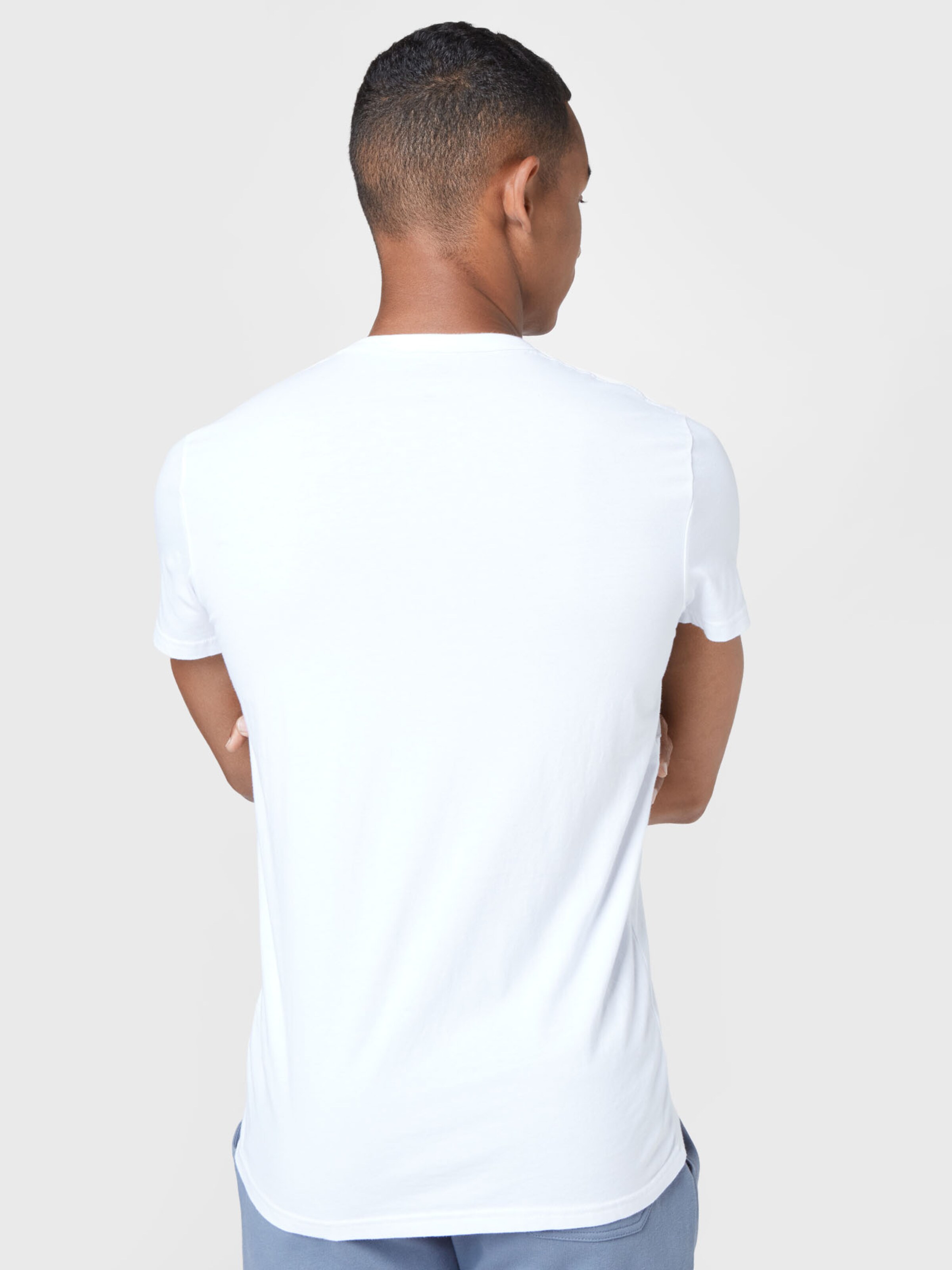 Männer Shirts HOLLISTER T-Shirt in Weiß - FR60500