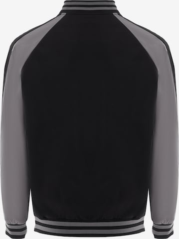 MO Between-Season Jacket in Black