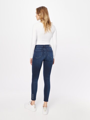 Calvin Klein Jeans - Skinny Vaquero en 