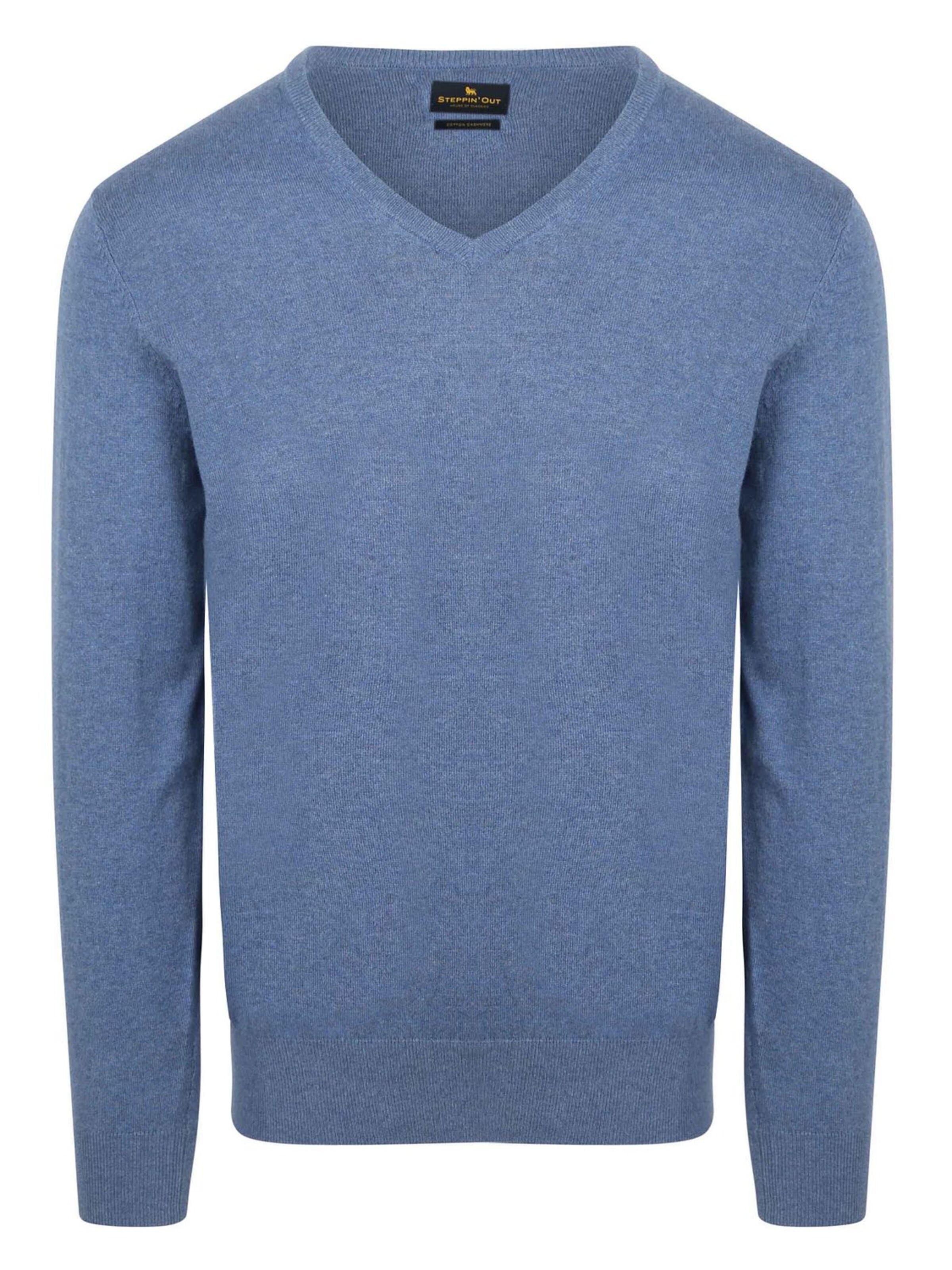 Steppin' out Sweater in Blue: front