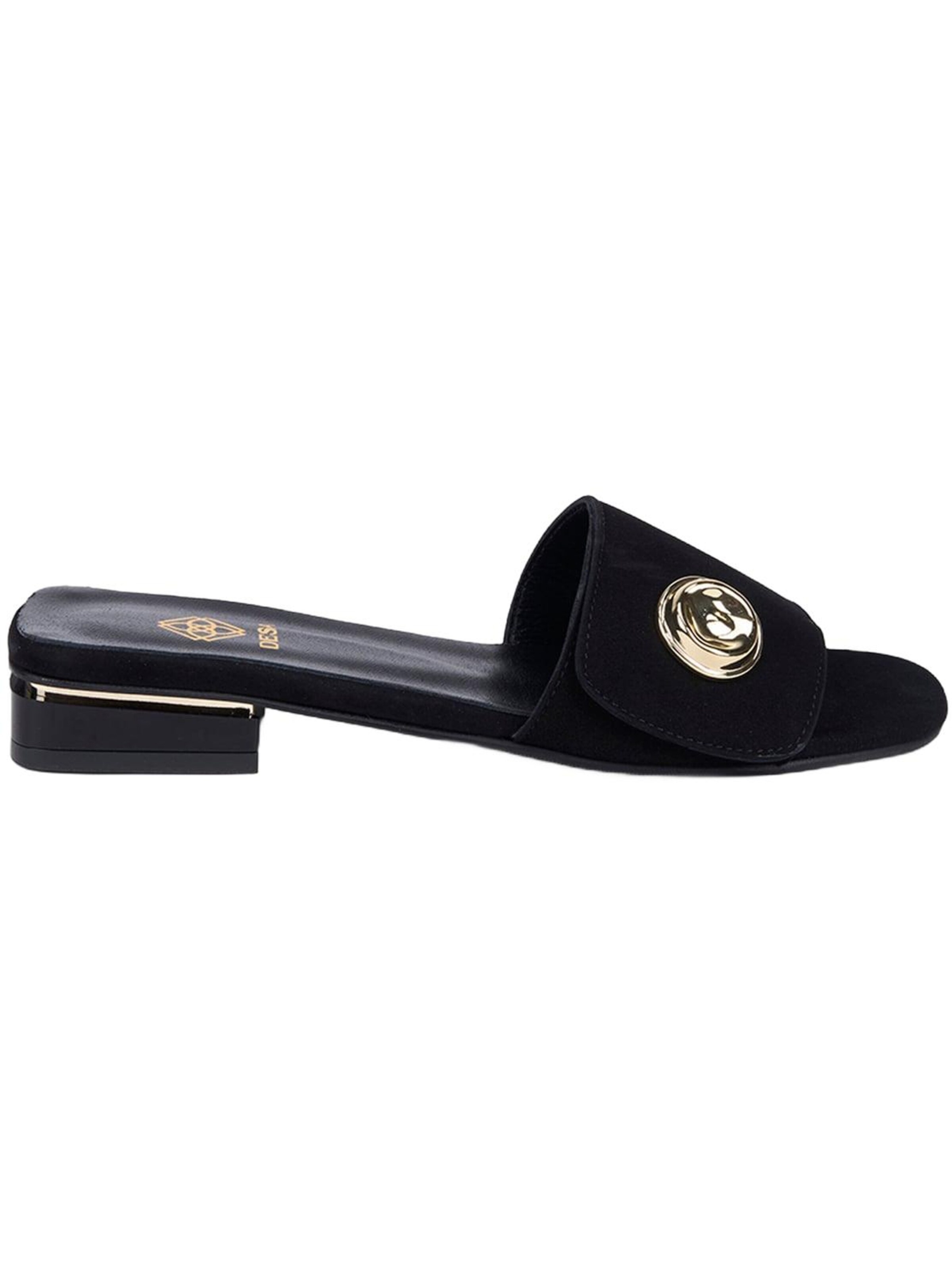 Desa Mule in Black