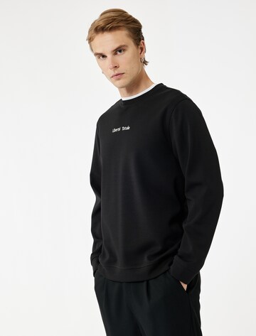 Koton Sweatshirt in Schwarz: Vorderseite