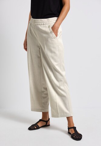 STREET ONE Regular Pants in White: front