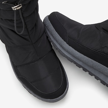 LASCANA Snow Boots in Black