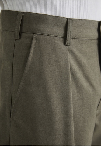 Loosefit Pantaloni con pieghe di Prohibited in verde