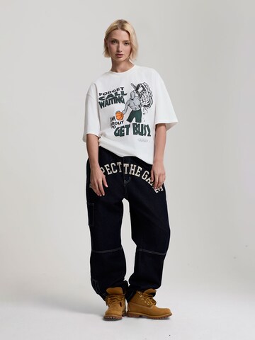 AND1 - Camiseta 'Get Busy' en blanco