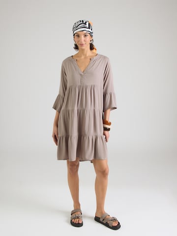 brūns Sublevel Blūžkleita: no priekšpuses