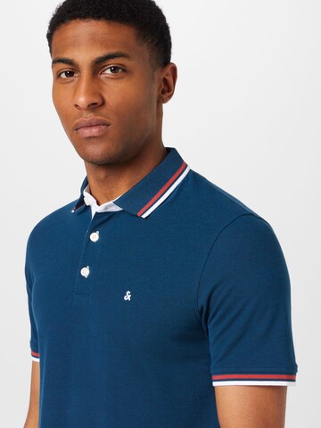 Tricou 'Paulos' de la JACK & JONES pe albastru