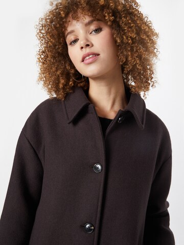 Neo Noir Between-Seasons Coat 'Anlu' in Brown