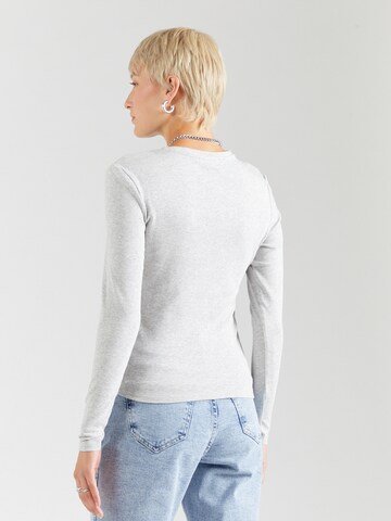 Maglietta 'ONLRiley' di ONLY in grigio