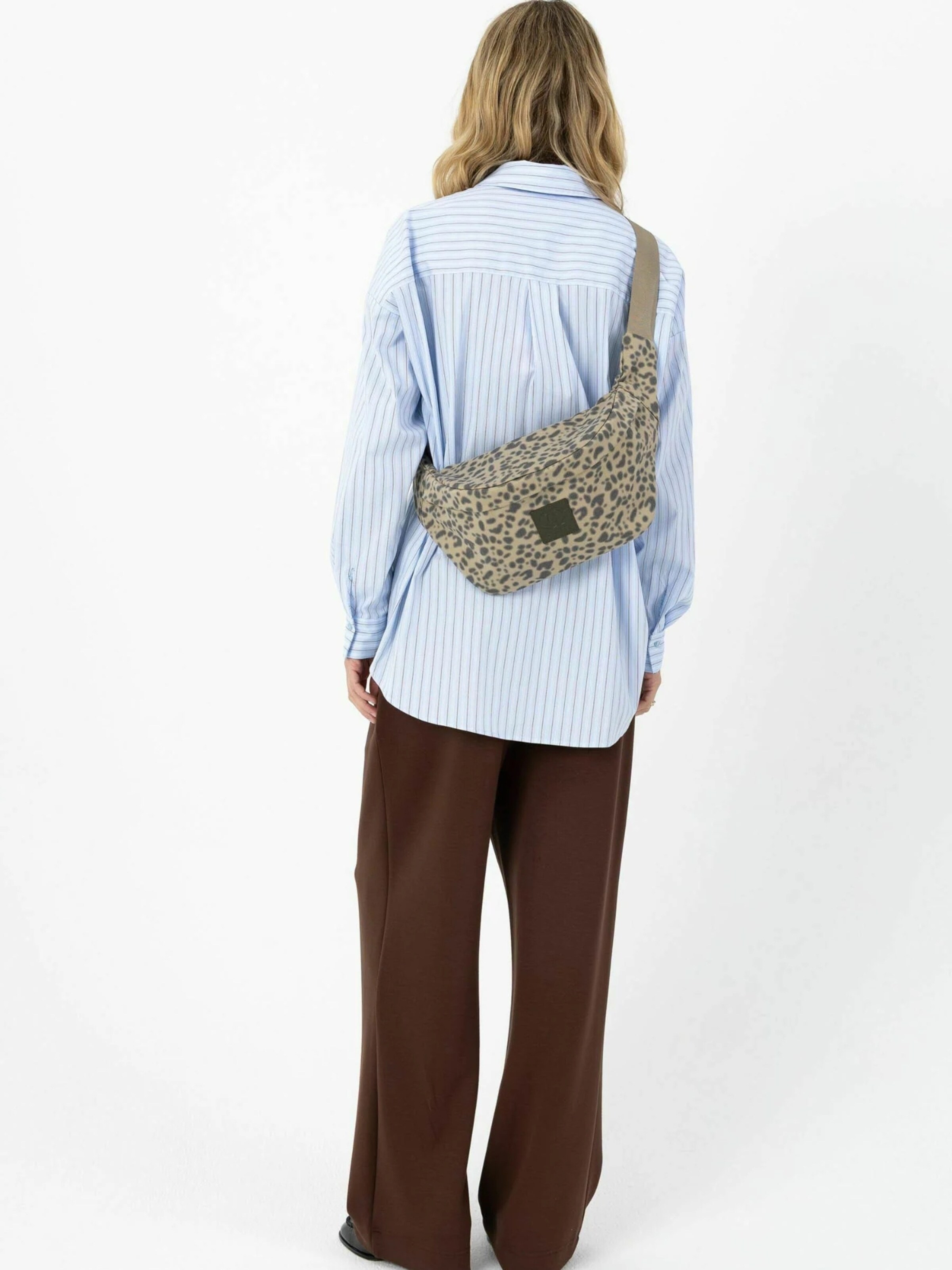 Coster Copenhagen - Shopper ' Bumbag ' en marrón: frente