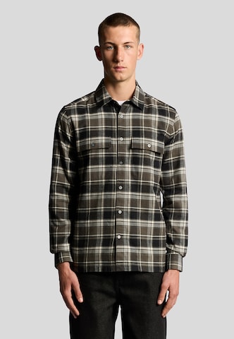 Coupe regular Chemise Lyle & Scott en noir : devant