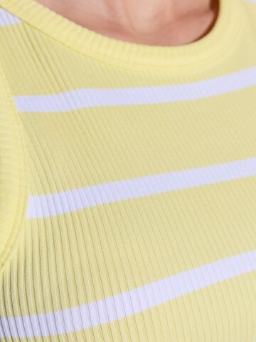 No Matter What Top in Gelb