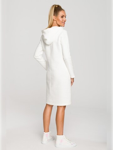 made of emotion - Vestido en beige