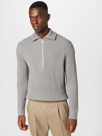 DRYKORN Sweater 'MANUELO' in Grey: front