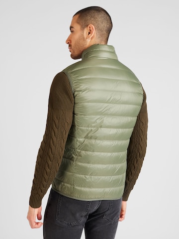 Vestă de la EA7 Emporio Armani pe verde