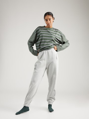 florence by mills exclusive for ABOUT YOU Tapered Pants 'Lili' in Grey