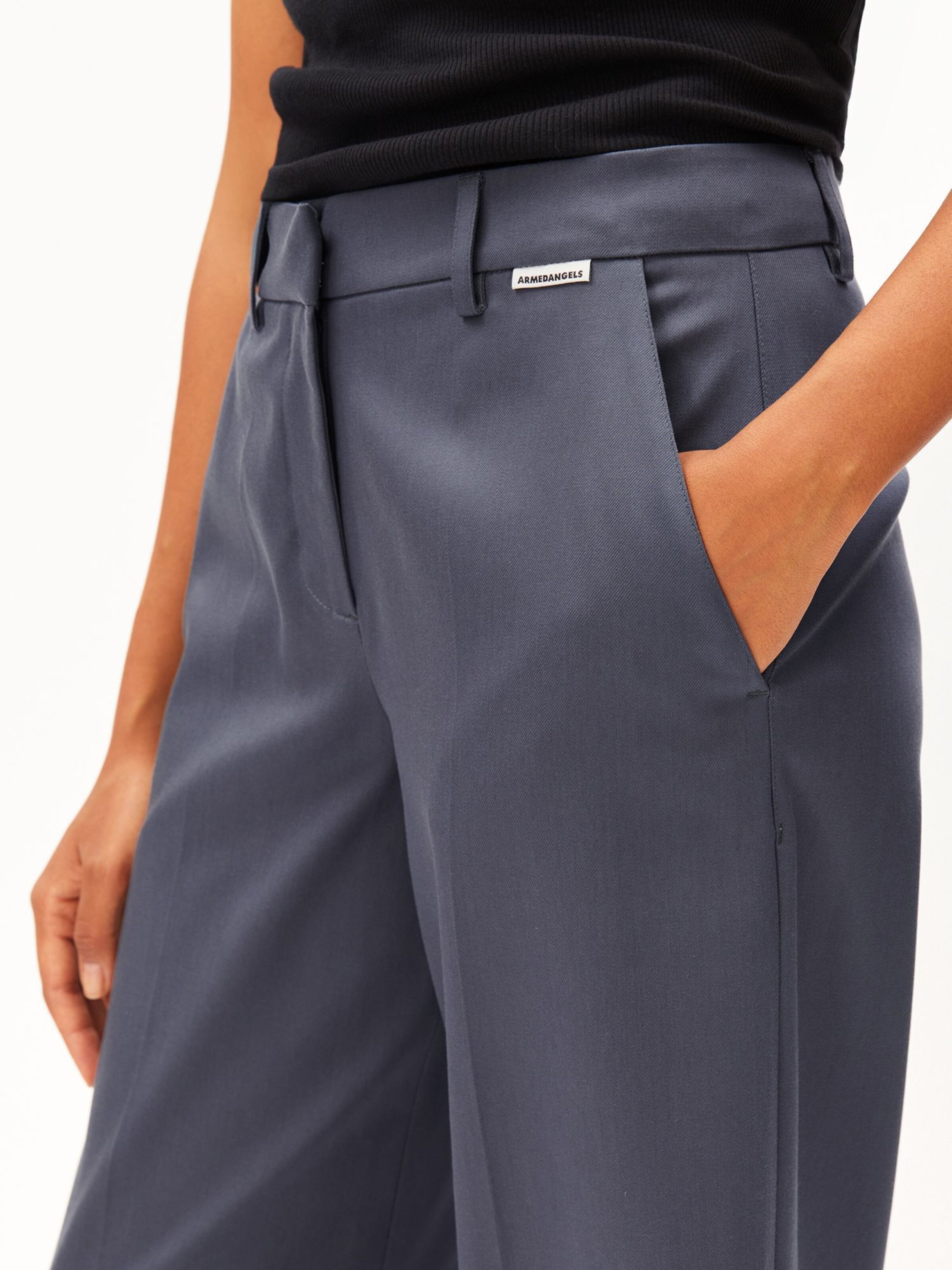 ARMEDANGELS Regular Trousers in Grey