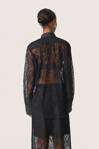 SOAKED IN LUXURY Shirts 'SLNylah' i sort