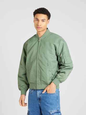 Carhartt WIP Overgangsjakke 'Otley' i grøn: forside