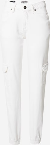 Urban Classics Tapered Cargo Jeans in White: front