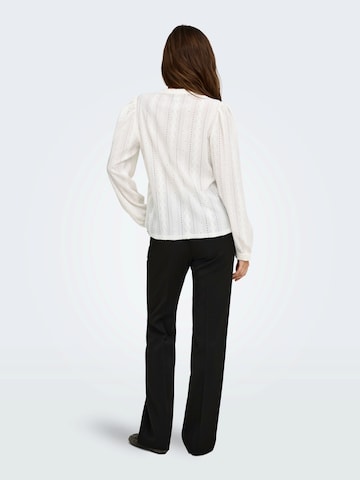 ONLY - Blusa 'ONLMINNA' en blanco