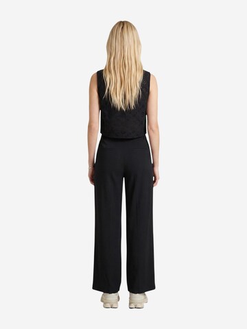 Maglietta 'Onlalithea Sl Short Emb Wvn 15371174' di ONLY in nero