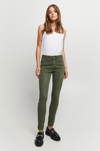 Coupe slim Jean 'Kaily' b.young en vert