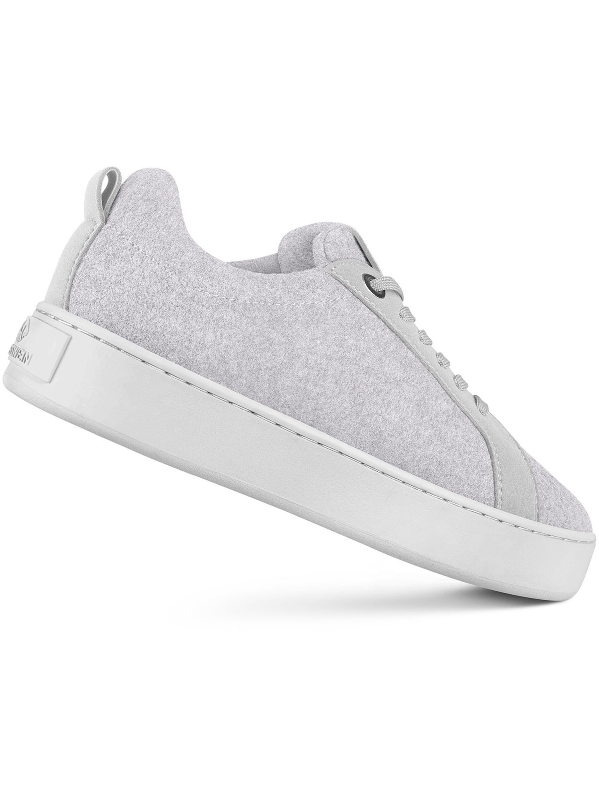 Baskets basses GIESSWEIN en gris