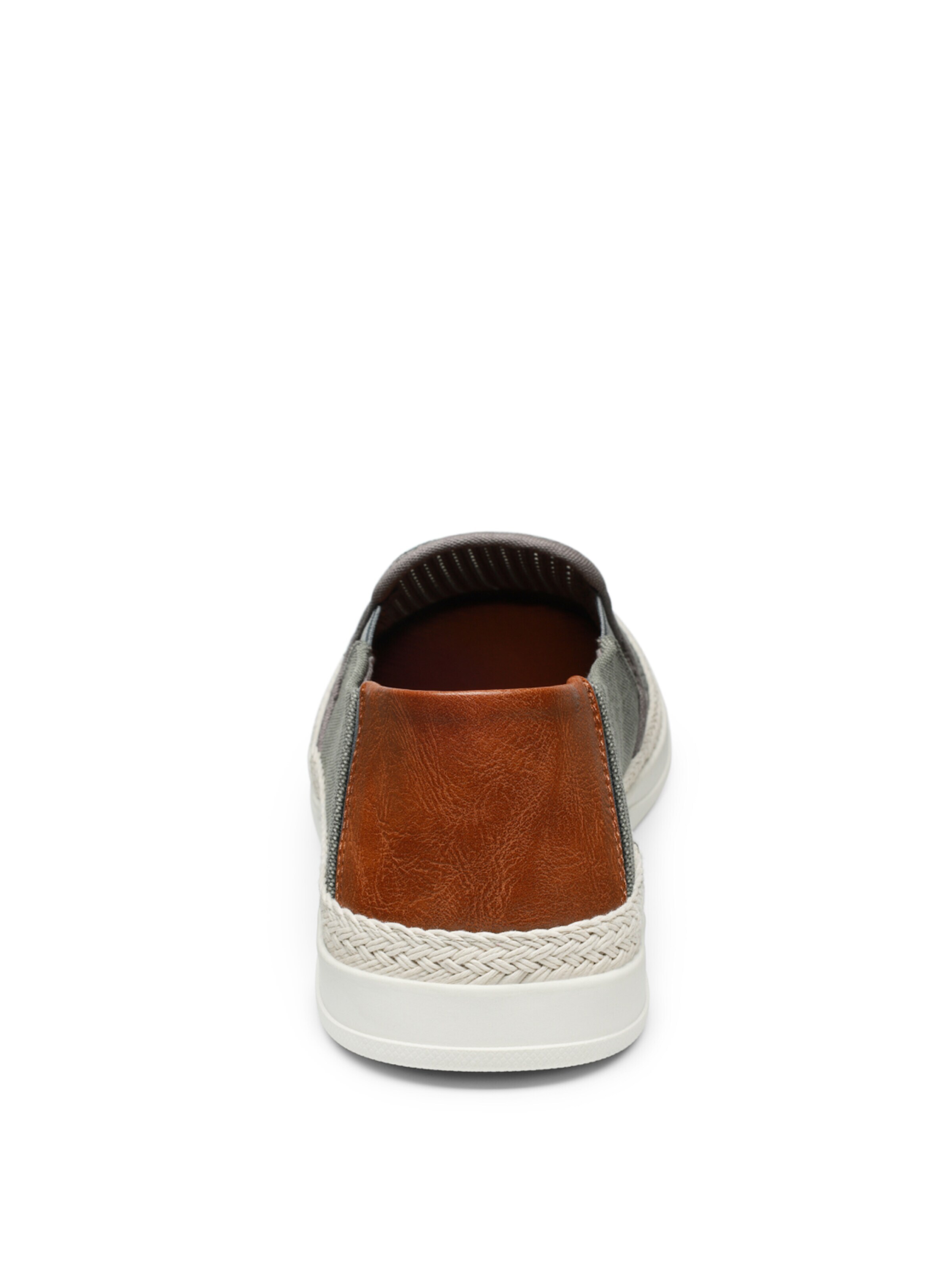 Scarpa slip-on di Bruno Marc in grigio