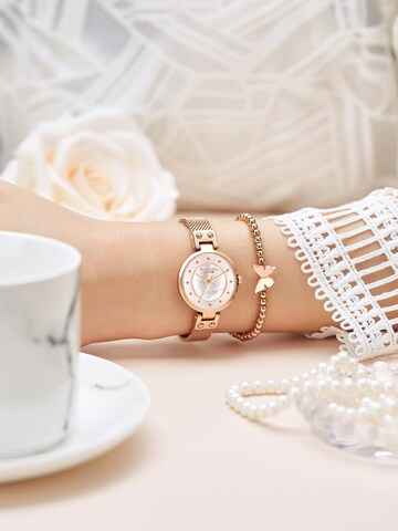 Orologio analogico 'Pearl Series' di Victoria Hyde in oro: frontale