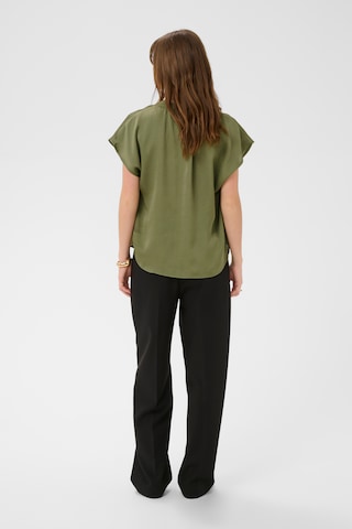SOAKED IN LUXURY Blouse in Groen