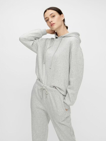 Sweat-shirt 'Chilli' PIECES en gris : devant