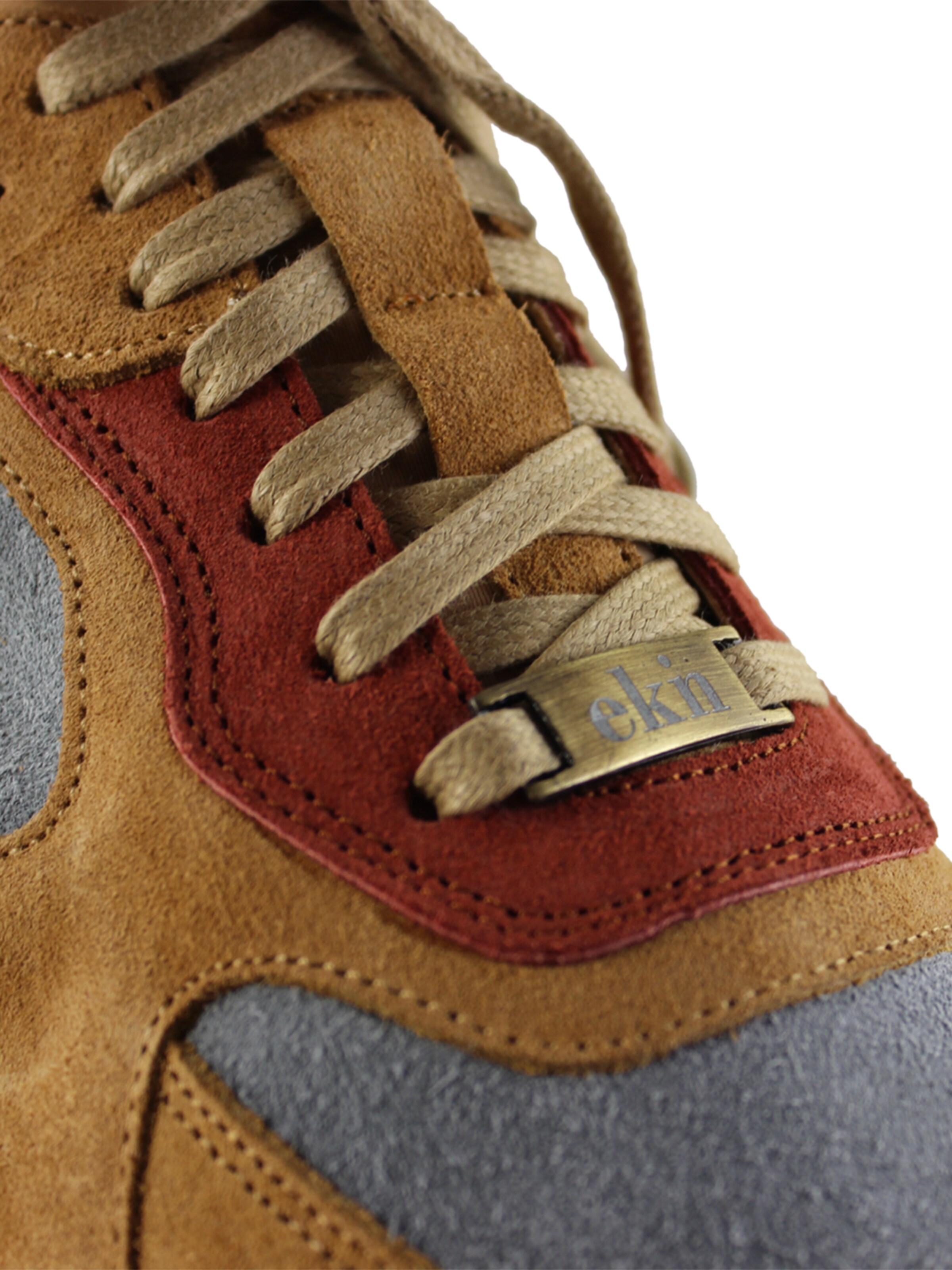 Sneaker bassa 'LARCH' di EKN Footwear in beige