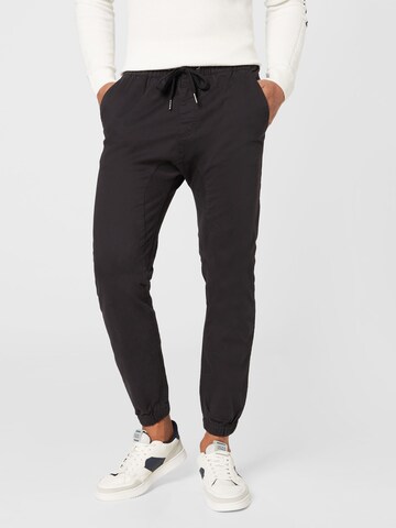 Cotton On Tapered Pants 'Drake' in Black: front