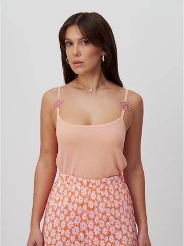 Tops en tricot 'Sweet Hibiscus' florence by mills exclusive for ABOUT YOU en orange : devant