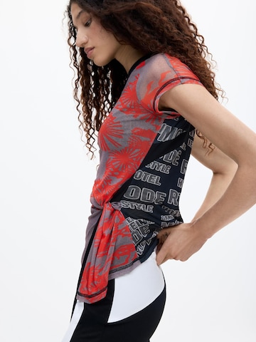 Desigual Тениска в червено