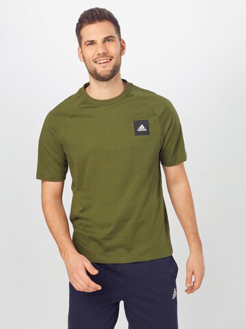 ADIDAS SPORTSWEAR - Camiseta funcional en verde: frente