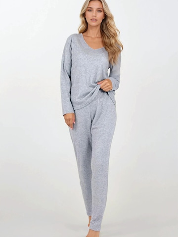 Momenti Per Me Pyjama 'Comfort Zone' in Grau