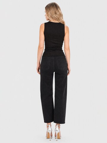 APART Top in Black