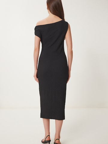 Happiness İstanbul - Vestido en negro