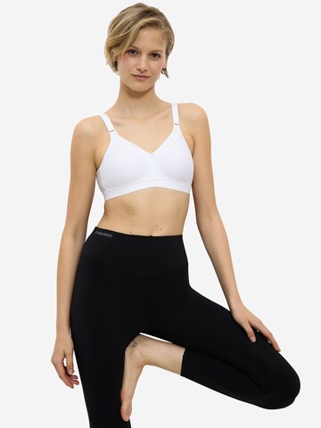 Triumph Triaction Minimiser Bra 'Wellness' in White