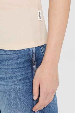 SENSES.THE LABEL Top in Brown